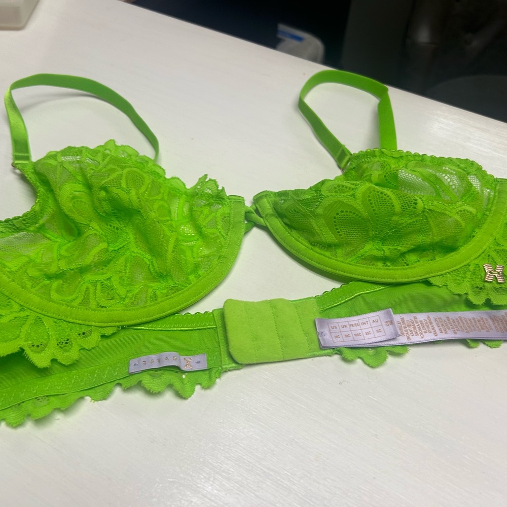 Savage Fenty 38C SAVAGE NOT SORRY ULTRA DEMI UNLINED LACE BRA